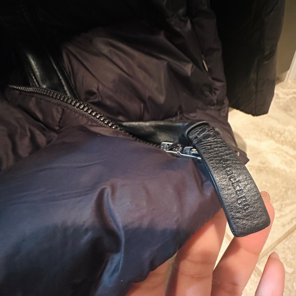 Black Mackage Down Lightweight Packable Jacket M - Picture 4 of 9